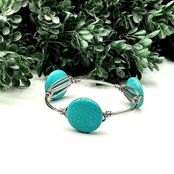 Wire Bangle Bracelet With Turquoise Disc Beads - Picture 3 of 4